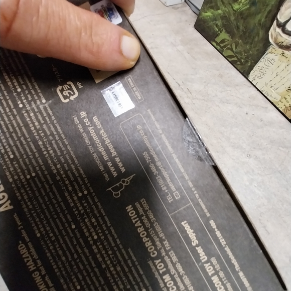 BE@RBRICK IS A UNIQUE VINYL TOY, ITS FERVENTLY DESIRED. EACH ITEM IS PRICED. ASK - Picture 7 of 16